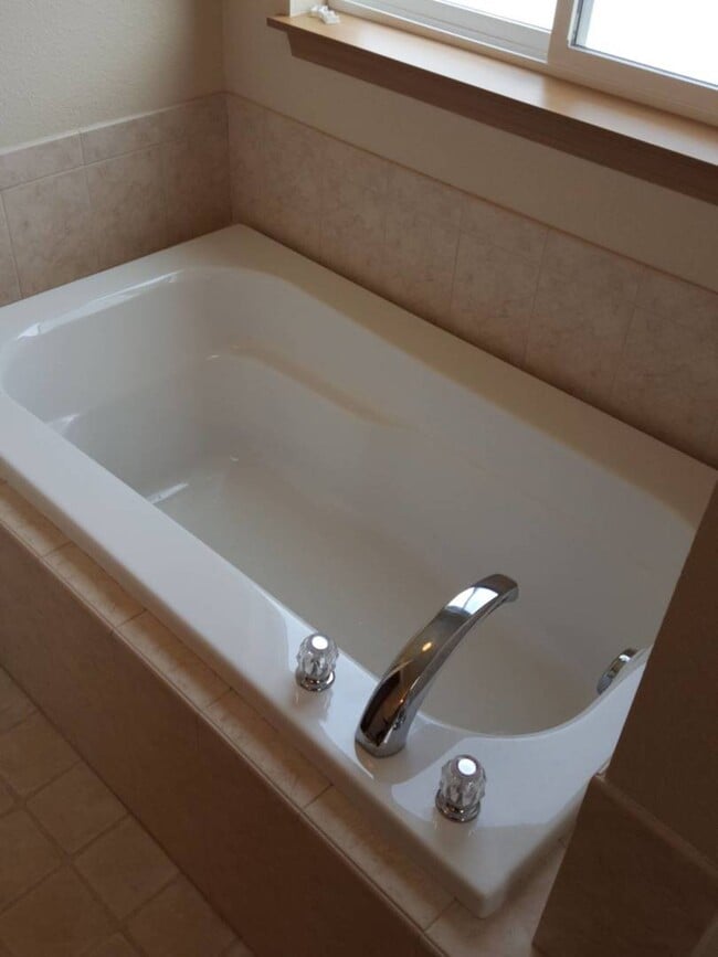 Photo - Application Pending - Nicely Renewed 4 bed 2.5 bath 2,050 sqft Home for Rent