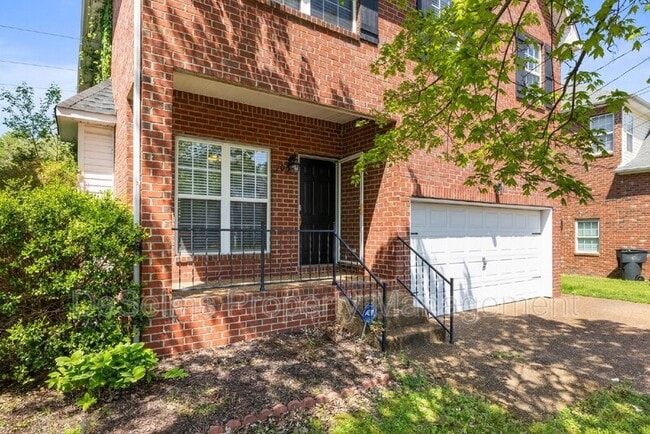 Photo - 703 Brent Glen Pl