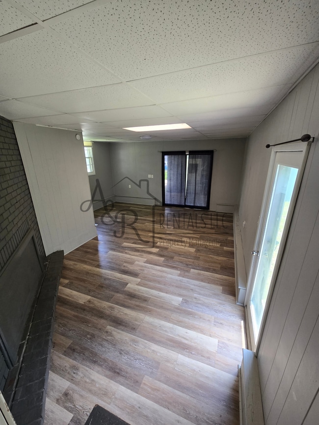 300 E Euclid St