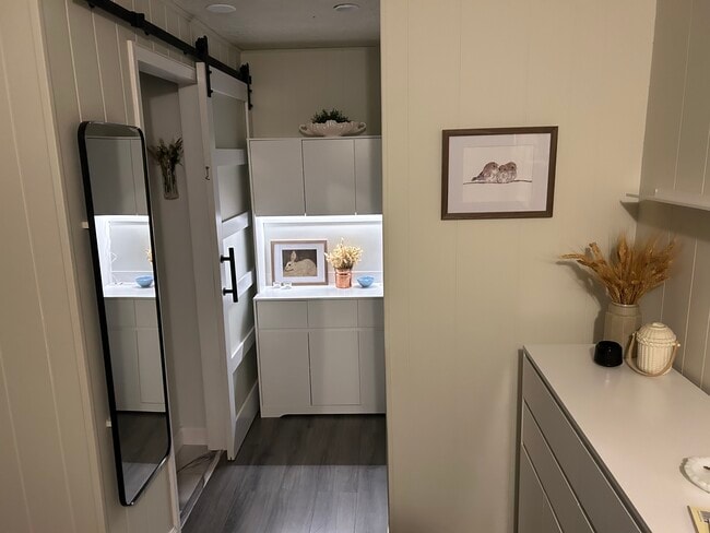 Photo - 3178 Ridge Rd