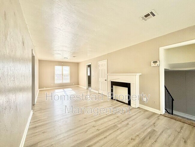 Photo - 2208 NE 25th St Casa