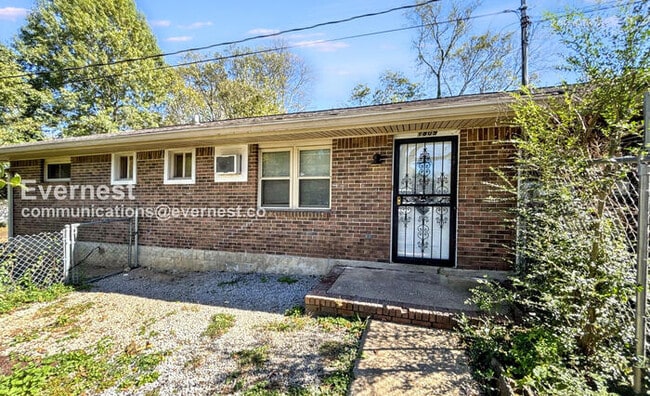 Building Photo - 1809 N Hawthorne St