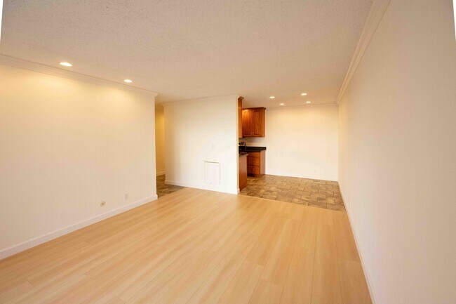 Photo - 3845 Harrison St Unit 106