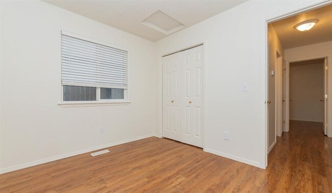 Photo - Welcome to this spacious 5-bedroom, 2-bathroom home in Nampa, ID