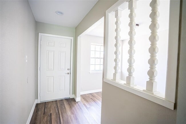 Building Photo - 7130 Heath St