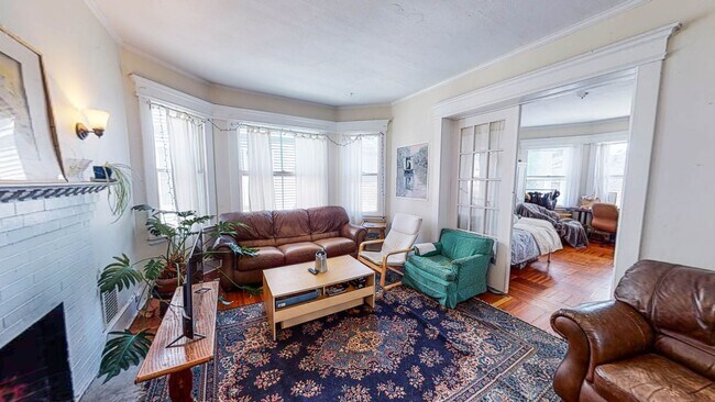 Photo - Spacious Apartments in Prime East Rock by East Rock Park! Unidad 2