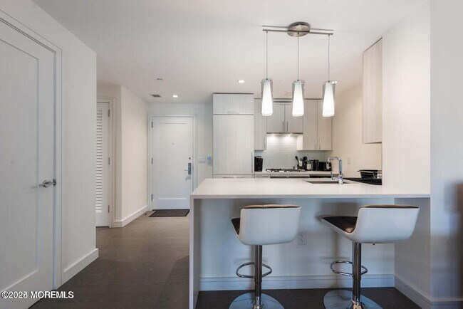 Photo - 15 Morris Ave Unit 308