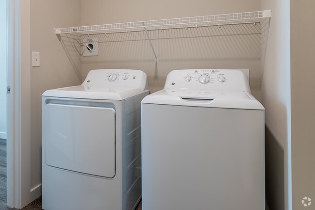 1BR, 1BA - 687 SF Model
