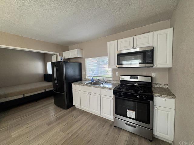 Building Photo - 634 Erica St