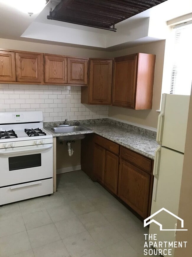 Photo - 7722 N Marshfield Ave Unidad G