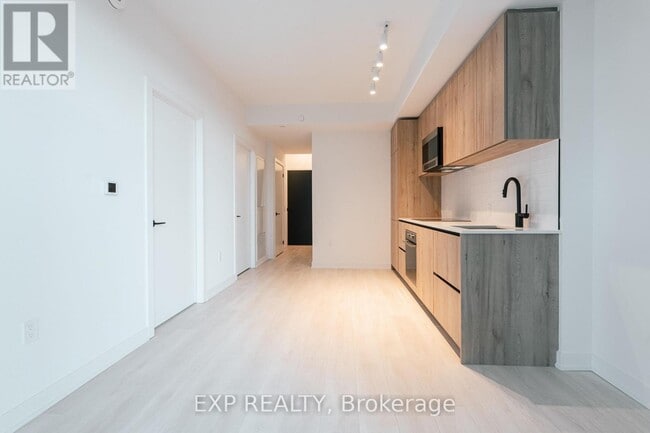 Photo - 117 Broadway Ave Unit 1713