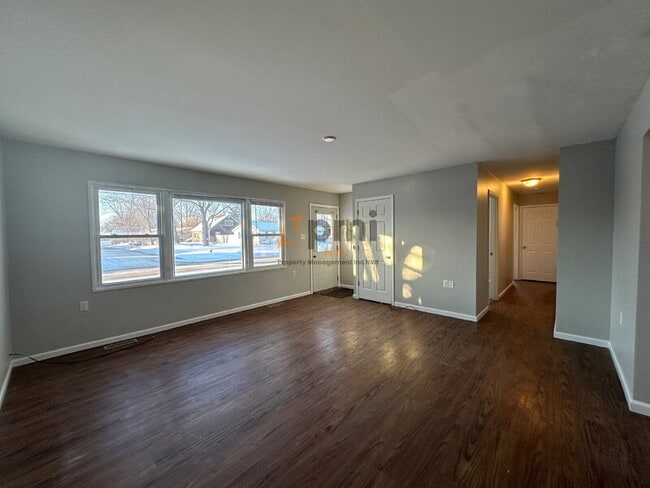 Photo - 333 Midway Dr