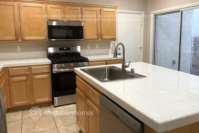 Photo - 1063 Burson St