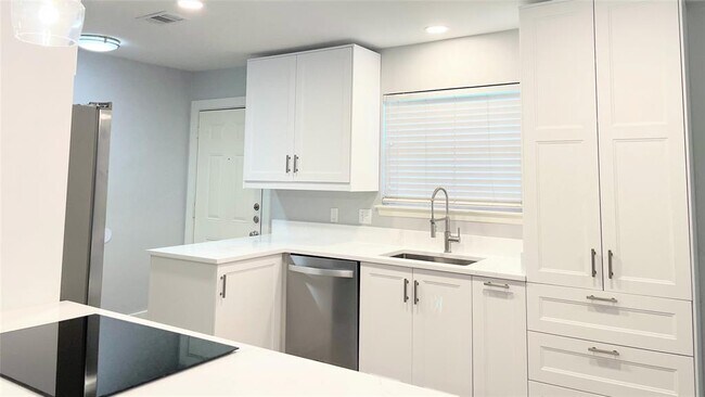 Photo - 10419 Quail Ridge Dr