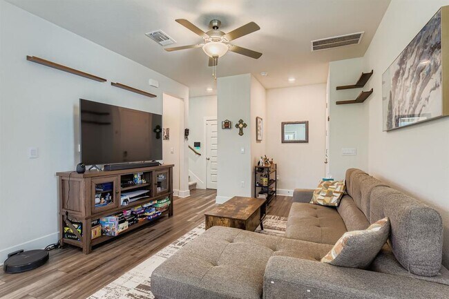 Photo - 7113 Terrazzo Cottage Ln Unidad 28