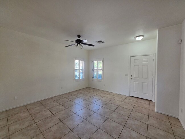 Photo - Don Carlos 141 Unit # 141