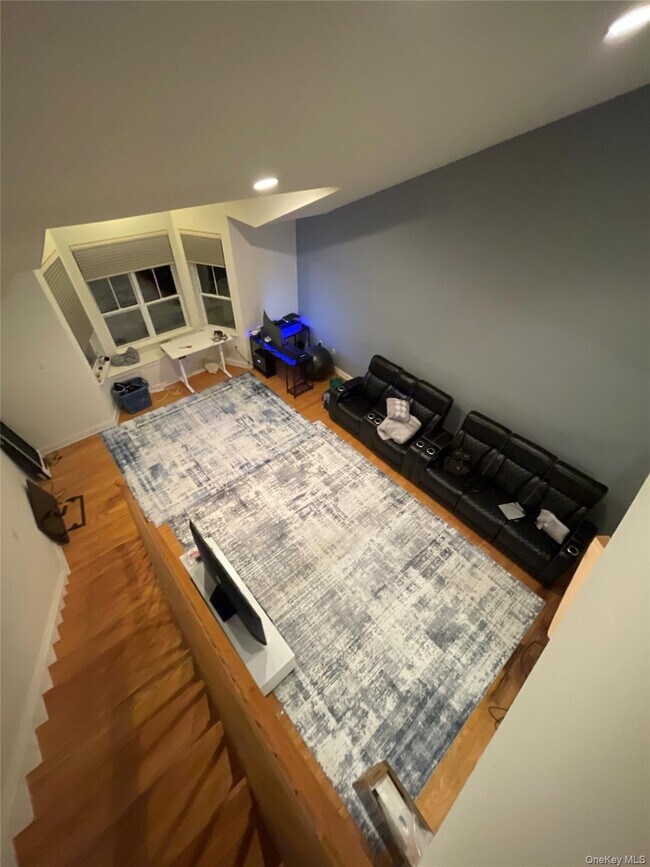 1405 Round Pointe Dr