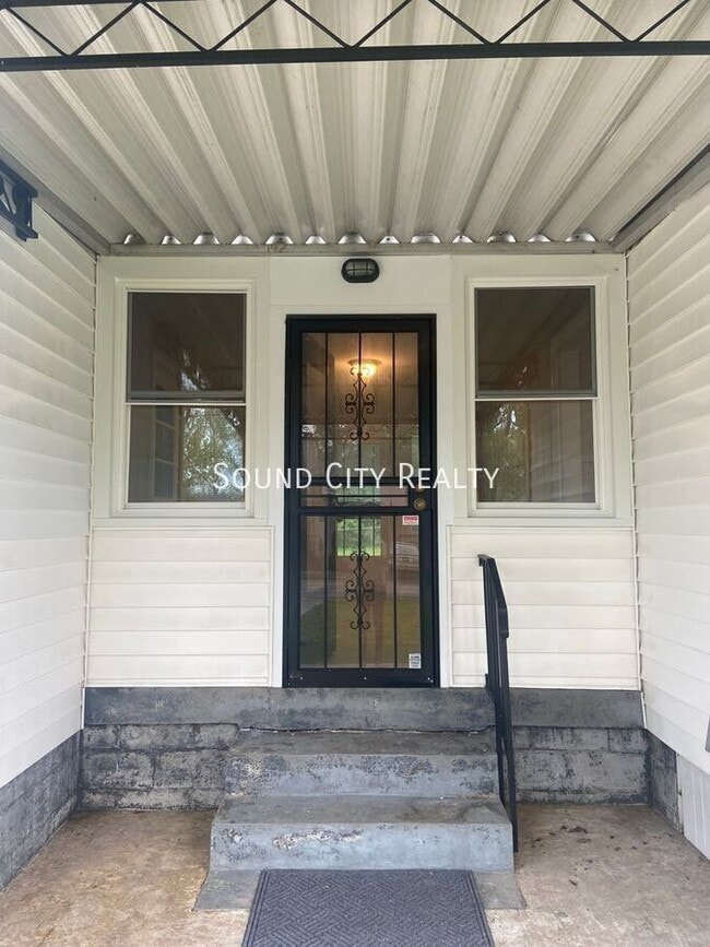 Photo - 265 Sunrise Ave