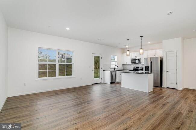 Photo - 7851 Briarwood Dr