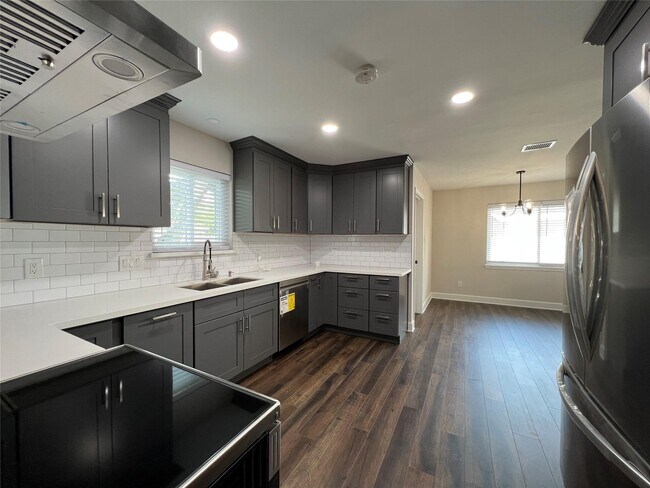 Photo - 10903 Albury Dr