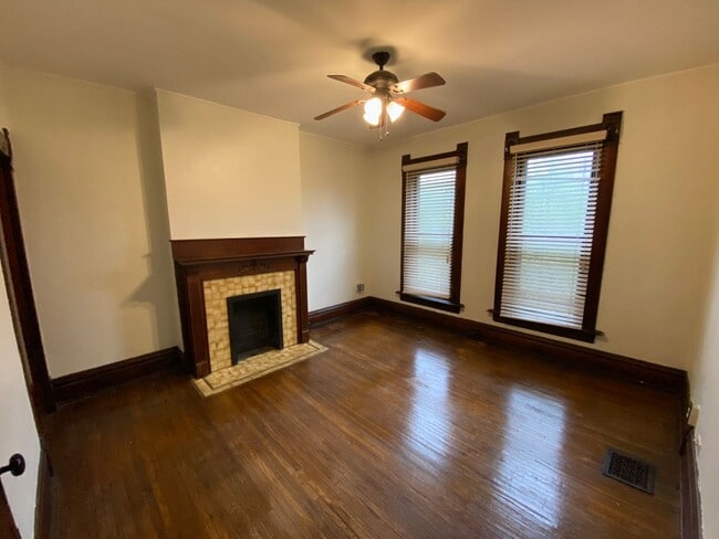 Photo - 329 W 8th Ave Unit 2