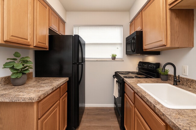 Photo - McKaig Court Apartments