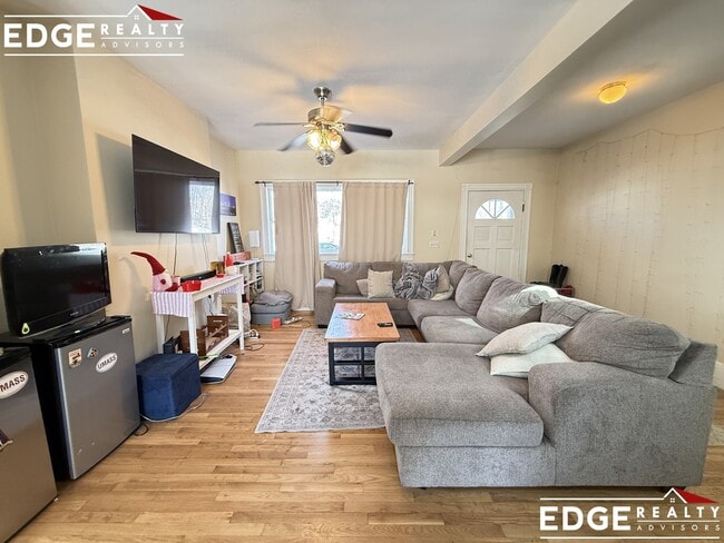 Photo - 10 Woodmont St