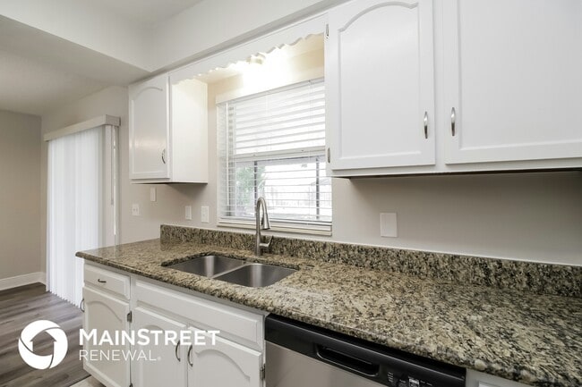 Photo - 1032 Pinder St