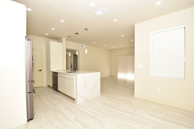 Photo - 8000 W Badura Ave