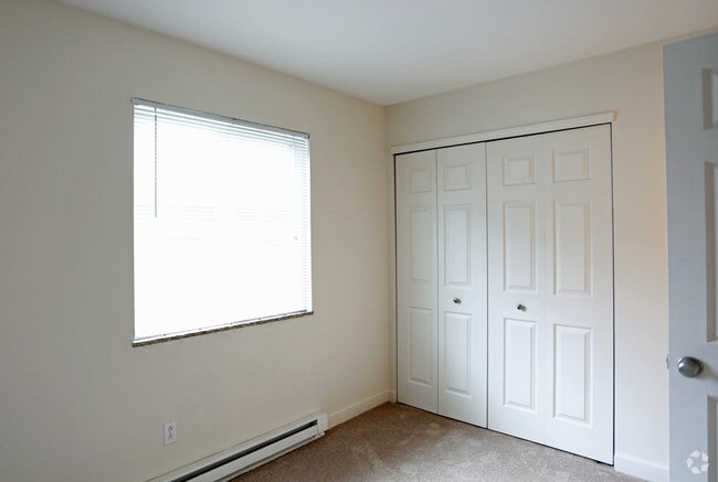 Maple Creek Apartments
