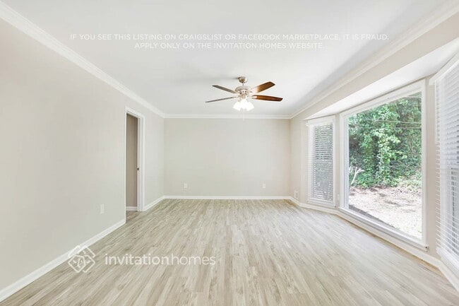 Photo - 542 Allana Ct