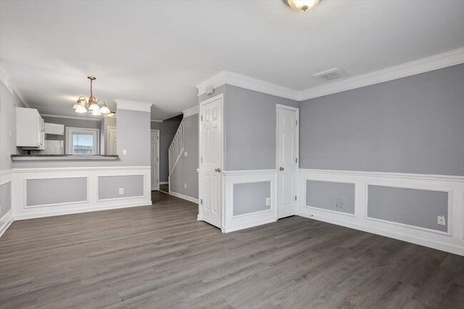 Photo - 17 Cheltenham Dr