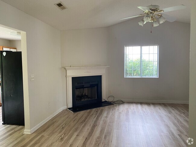 Building Photo - 2461 Stratford Crossing Dr Rental