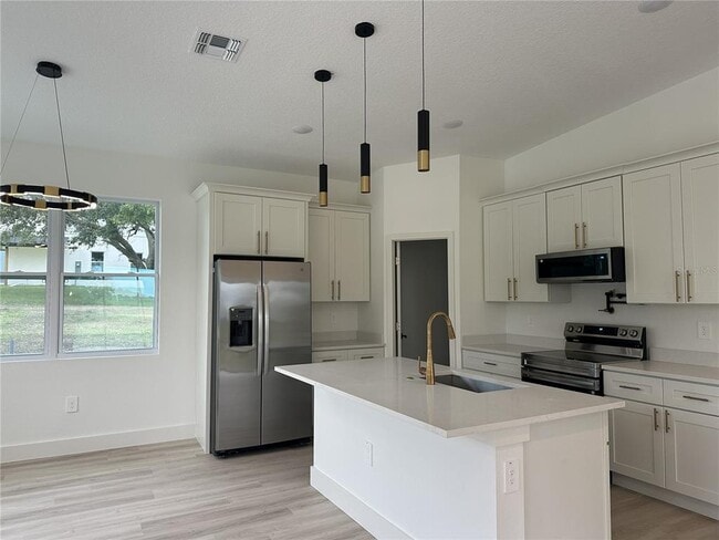 Photo - 17951 SE 62 St