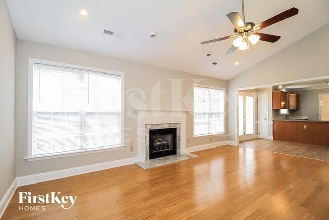 Photo - 365 Craver Pointe Dr