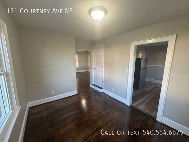 Photo - 131 Courtney Ave NE