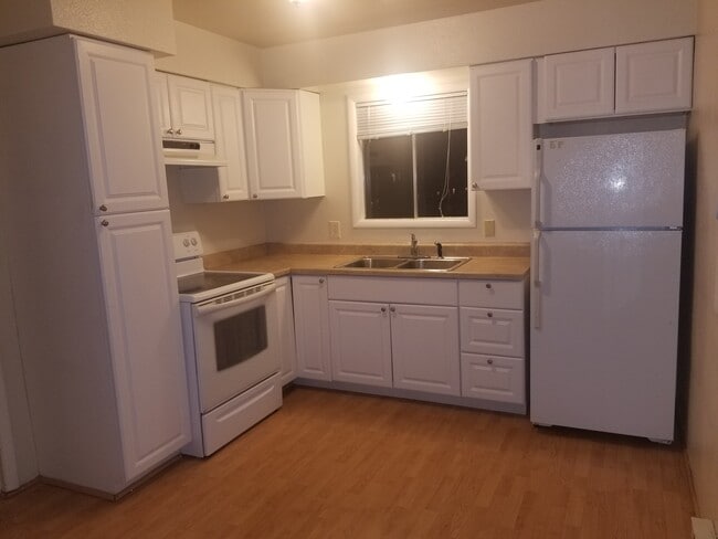 Photo - 828 25th St SE Unidad 828