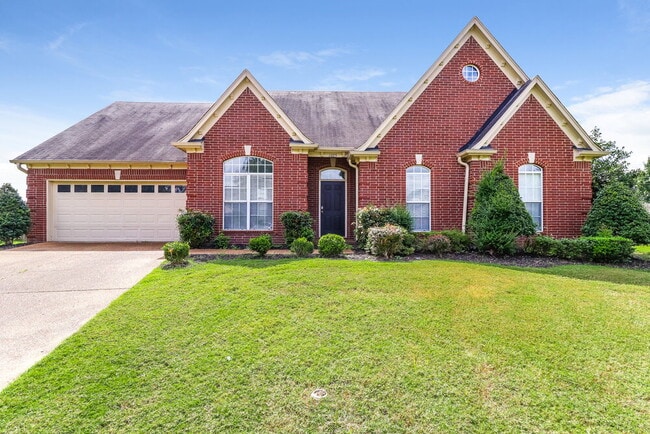 Building Photo - 1605 S Frence Creek Cove