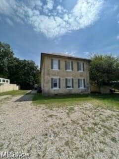 Building Photo - 1108 River Dr Unit B