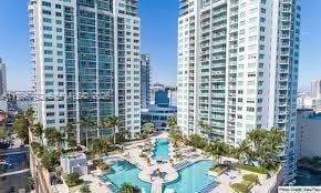 Photo - 253 NE 2nd St Unidad 2309