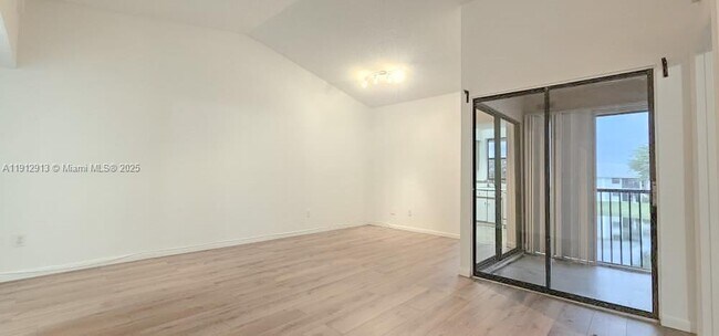 Photo - 1080 N Franklin Ave Unit 1080H