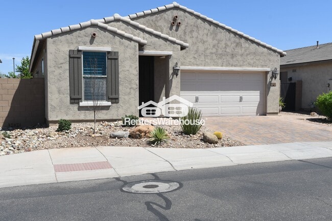 Building Photo - 3048 W Thorn Tree Dr Rental