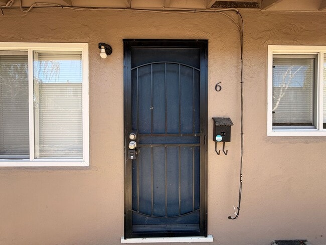 Building Photo - SJ T 460 125-1 Unit #6