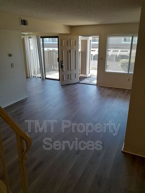 Photo - 1180 Sumner Pl