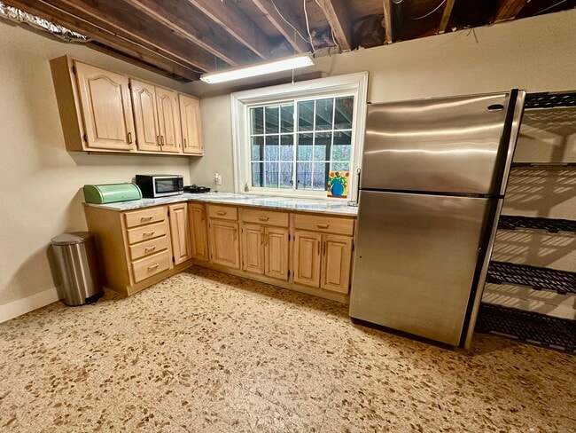 Photo - 19 Talcott Mountain Rd