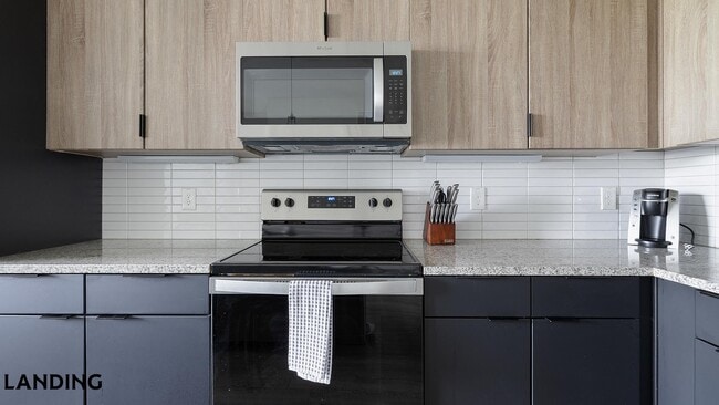 502 E College St Unit 413