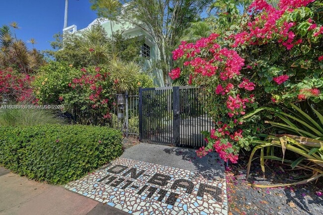 Photo - 1571 Pennsylvania Ave Unit 4S