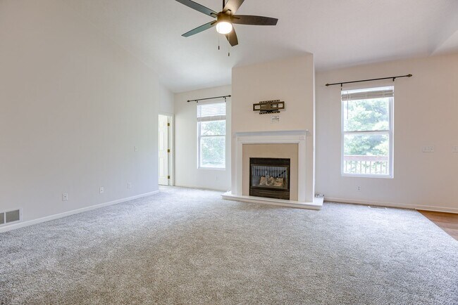 Photo - Must See 4 Bedroom In Gretna!!