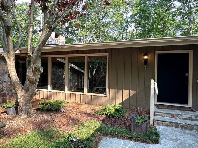 Photo - 66 Whispering Pines Dr