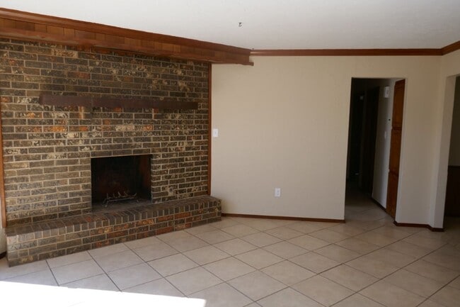Photo - 607 SE 41st St